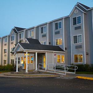 Baymont Inn & Suites By Wyndham Anchorage Airport